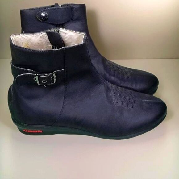 Icon Sacred Riding Boots - Picture 1 of 8